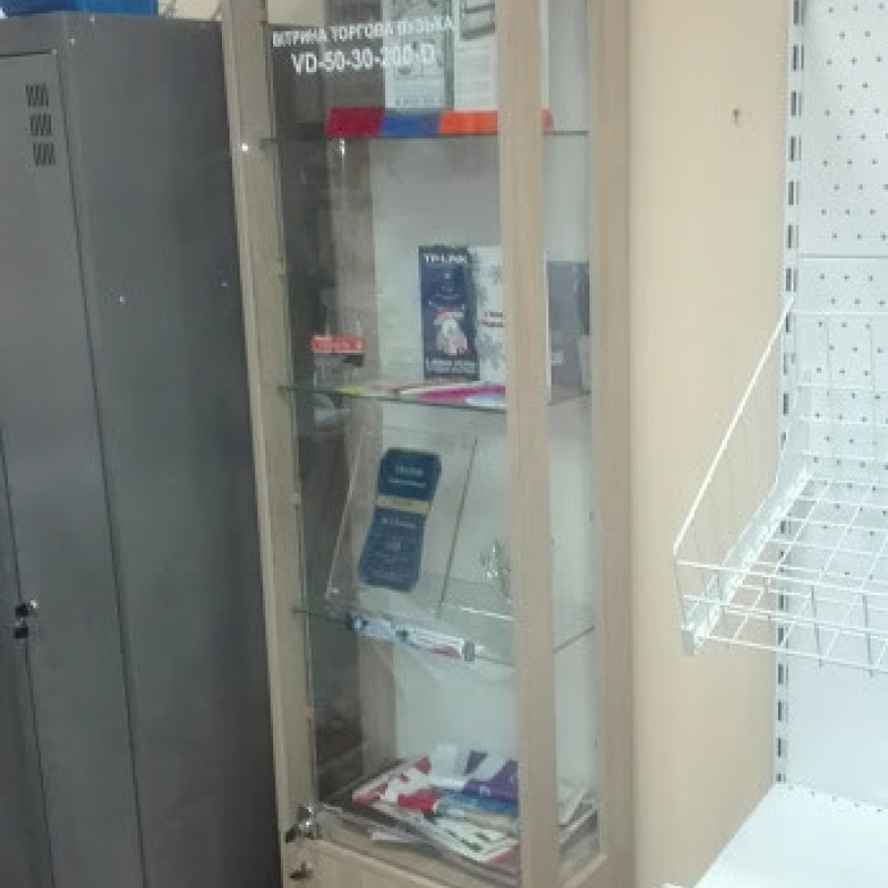 Вітрина торгова вузька