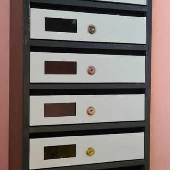 Скриня поштова на 10 квартир із задньою стінкою