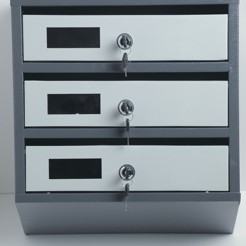 Скринька поштова багатосекційна на 3 квартири з задньою стінкою