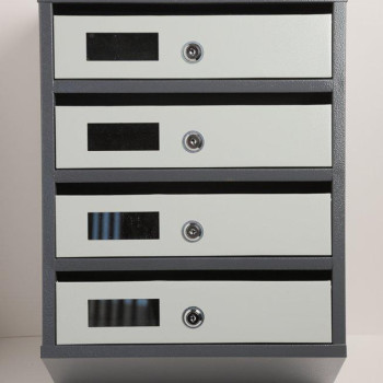 Скриня поштова багатосекційна на 4 квартири із задньою стінкою