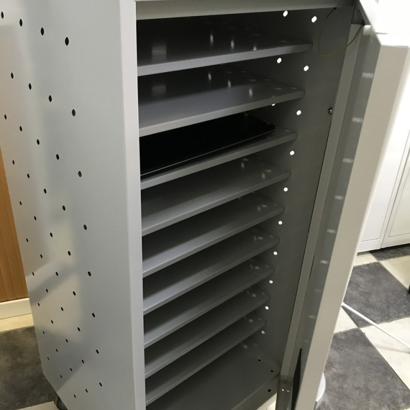 Мобільна шафа для зберігання ноутбуків