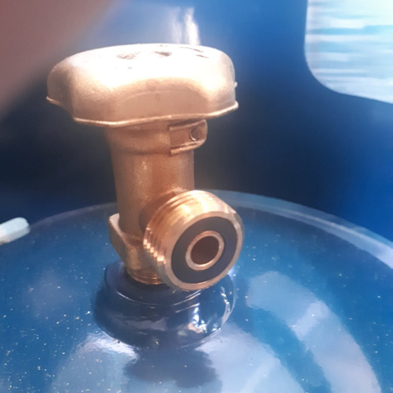 Балон газовий пропан-бутан БД-11 (27,2л)