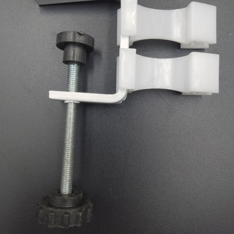 Струбцина для рамки