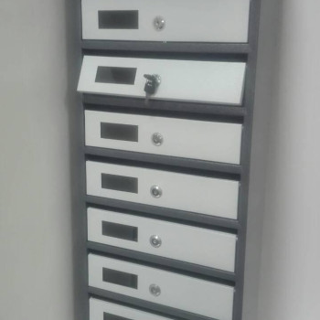 Поштова скринька на 9 квартир із задньою стінкою