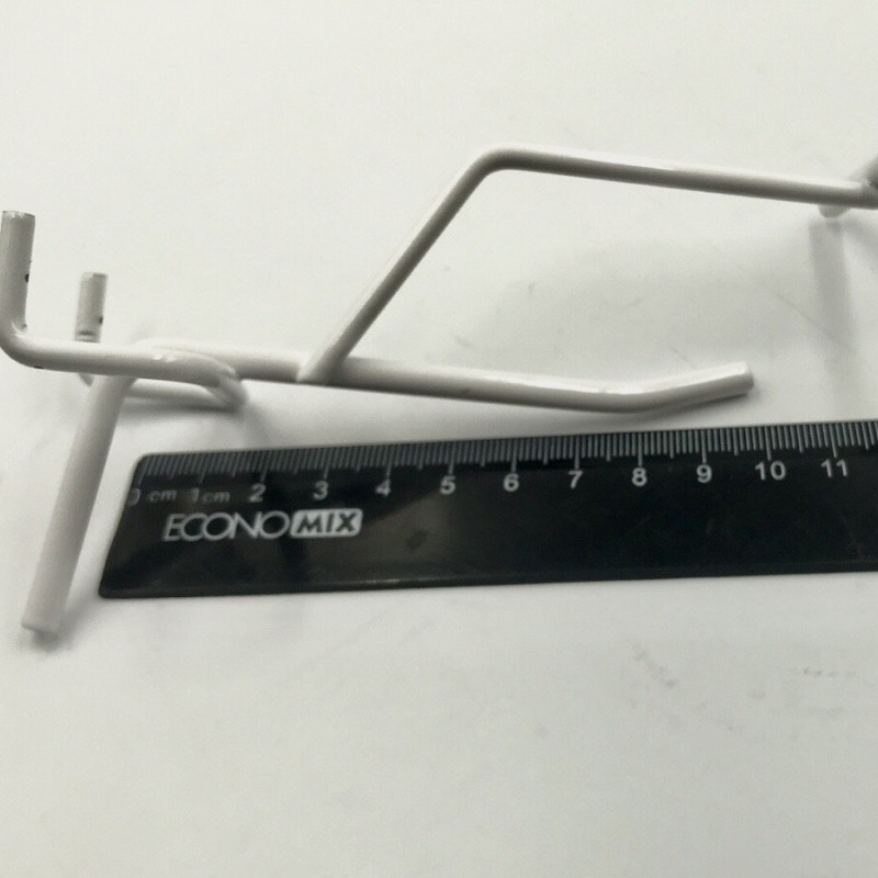 Гачок 100 мм одинарний металевий на перфорацію (крок 45 мм) білий