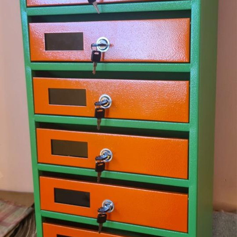 Скриньки поштові від 3 до 10 квартир із задньою стінкою багатосекційні